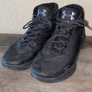 Men’s STEPH CURRY 3 Under Armour Basketball Shoes
